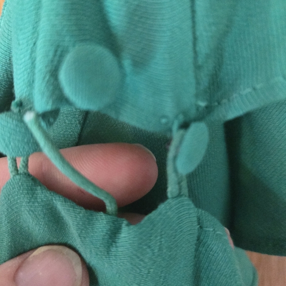 Elegant Green Women's Dress - Picture 6 of 9